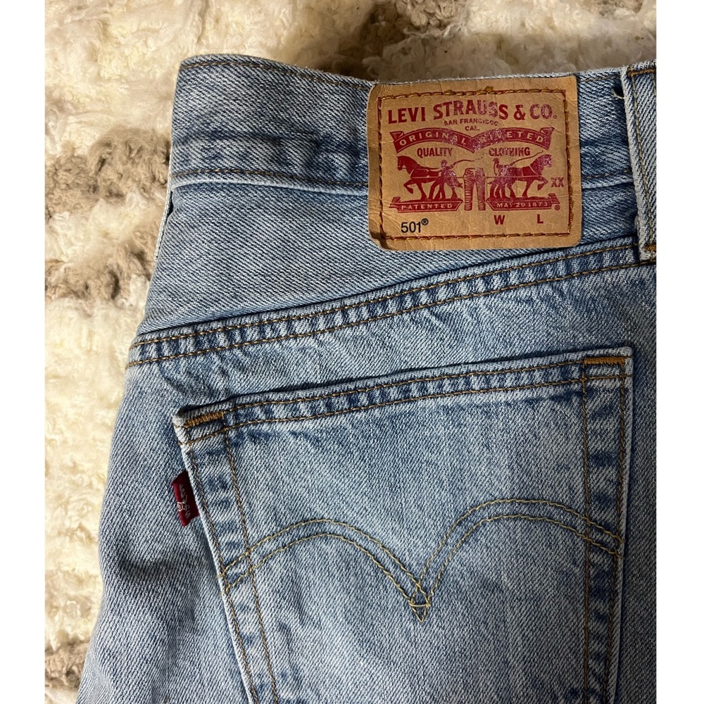 501 denim Levi shorts.